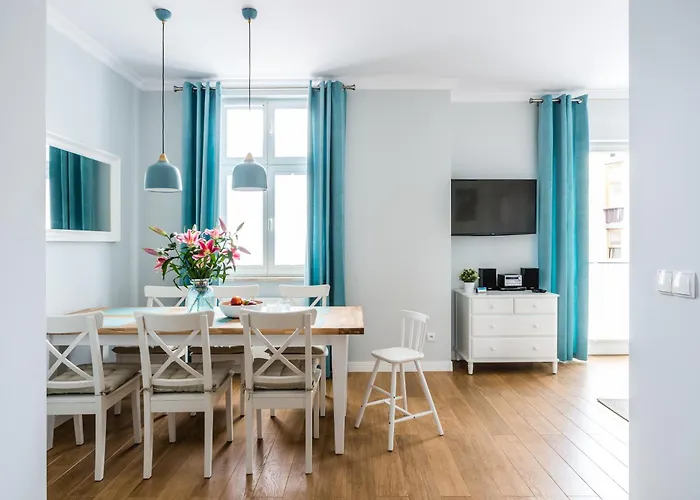 Sanhaus - Bacardi - Z 2 Balkonami, Garazem, Przy Plazy Apartman *